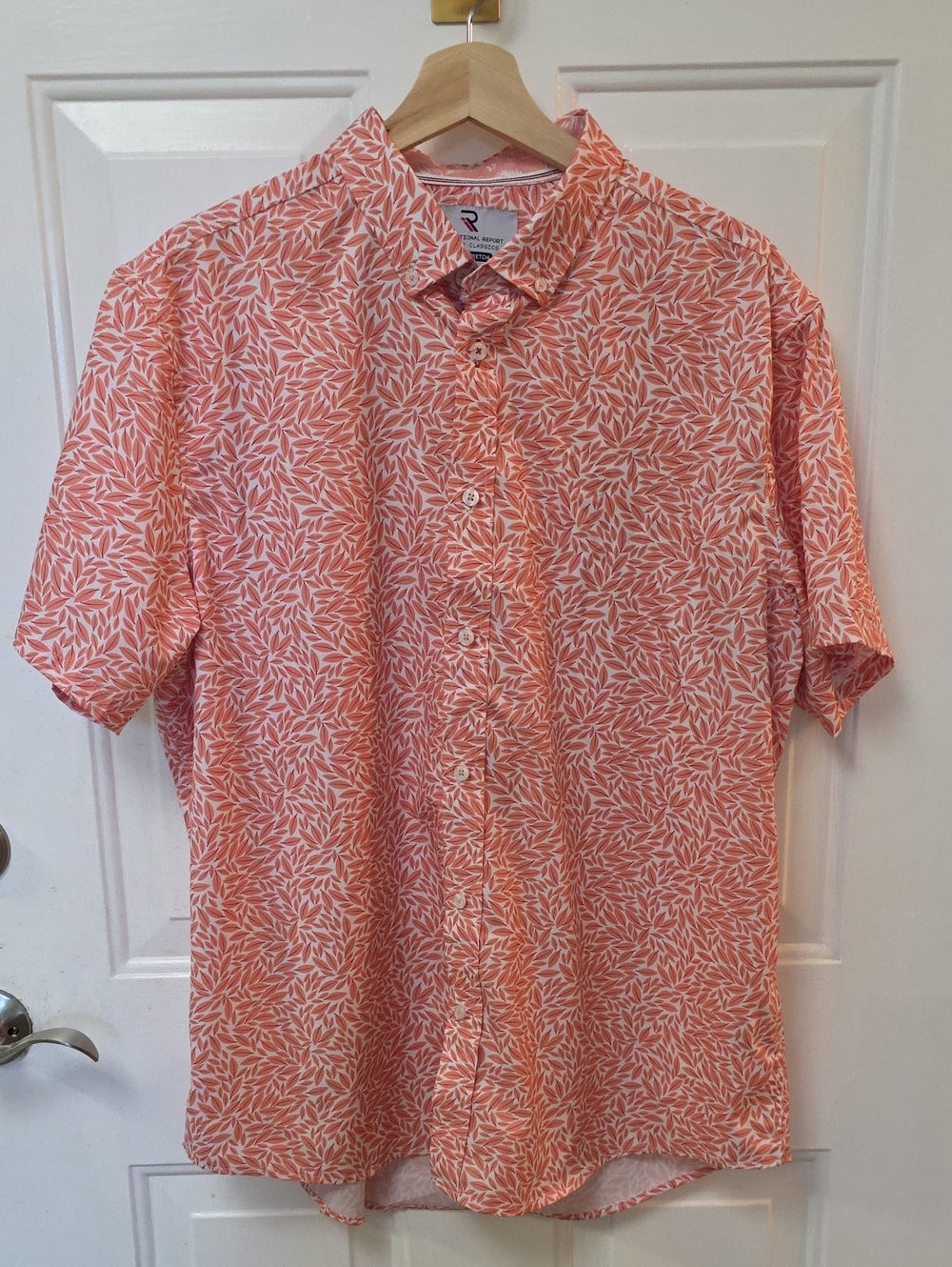 Men's Short-Sleeve Coral Leaf-Print Button-Down Shirt